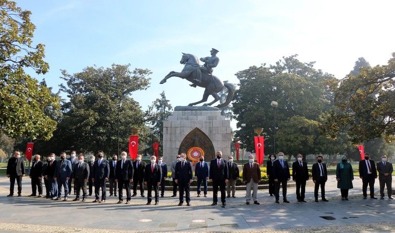 23 Nisan’a sade kutlama
 - Samsun’da, Türkiye Büyük Millet Meclisi’nin (TBMM) kuruluşunun 101. yılı ve 23 Nisan Ulusal Egemenlik ve Çocuk Bayramı dolayısıyla Atatürk Anıtı’na çelenk sunuldu.