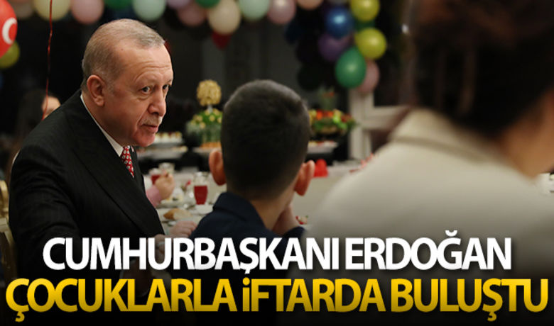 Cumhurbaşkanı Erdoğan, çocuklarla iftarda buluştu - Cumhurbaşkanı Recep Tayyip Erdoğan, 23 Nisan Ulusal Egemenlik ve Çocuk Bayramı dolayısıyla çocuklarla iftarda buluştu.