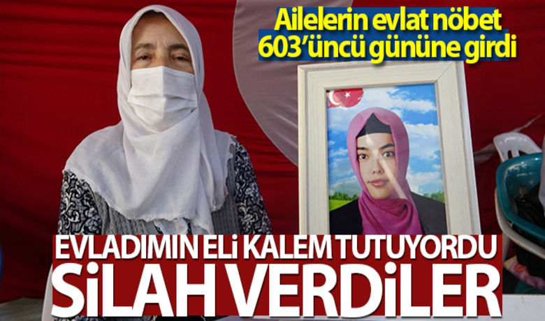 HDP önündeki yüreği yanık anne:'Evladımın eli kalem tutuyordu, silah verdiler' - Çocuklarının terör örgütü PKK mensupları tarafından dağa kaçırıldığı iddiasıyla HDP Diyarbakır il binası önünde oturma eylemi başlatan ailelerin evlat nöbeti, 603’üncü gününe girdi.