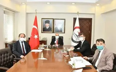 Samsun Valisi: “Tam kapanmada aynı evdeki aile fertleri dışında kimseyle temas edilmemeli”
