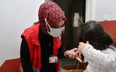 Yetim çocukların yüzü güldü
