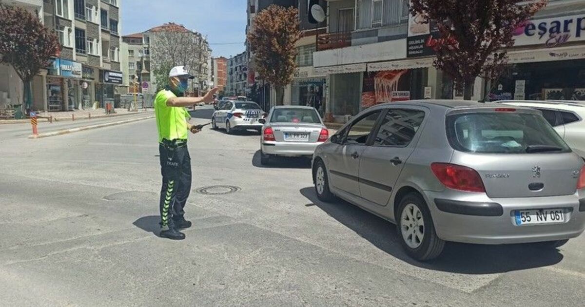 Bafra’da şehir merkezinde denetimler sıklaştı
