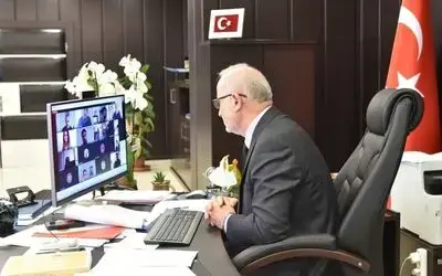 Rektör Ünal, öğrencilerden proje istedi
