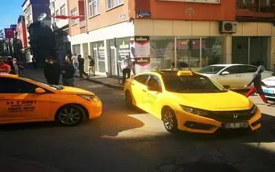 Samsun’da iki taksi çarpıştı: 1 yaralı
