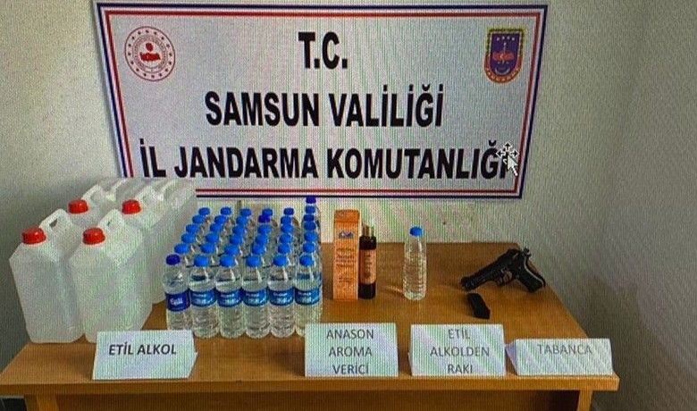19 Mayıs'ta Kaçak etilalkol ele geçirildi: 1 gözaltı - Samsun’da kaçak etil alkol ele geçirildi, 1 kişi gözaltına alındı.