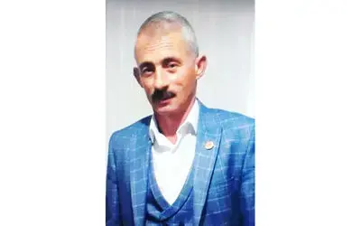 Kendini vuran muhtar balkondan düştü

