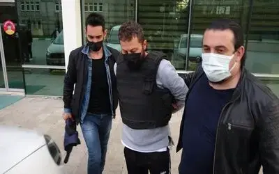 Samsun’da silahlı çatışmada 1 kişiyi öldüren şahıs çelik yelekle cezaevine götürüldü
