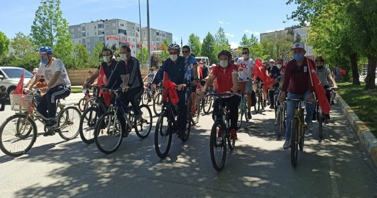Bafra’da 19 Mayıs Gençlik ve Spor Bayramı Bisiklet Turu