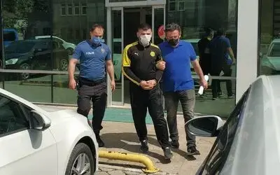 Babasına kuru sıkı tabancayla ateş eden genç tutuklandı
