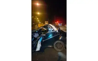 Tıra otomobil çarptı: 1 ağır yaralı
