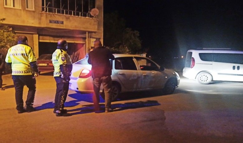 ’Dur’ ihtarına uymayan sürücü bekçiye çarptı
 - Samsun’un Bafra ilçesinde ’dur’ ihtarına uymayıp gece bekçisine çarparak kaçan sürücü, polisin kovalamacası sonucu yakalandı.