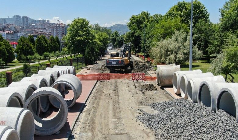 ’Canik Yağmur Suyu KolektörHattı’nın ilk etabı tamam - Samsun’un Canik ilçesi Belediye Evleri Kavşağı’nda “Yağmur Suyu Kolektör Hattı” yapımında ilk etap çalışmalarında sona gelindi. Proje su baskını ve sel gibi problemlerin önüne geçecek.