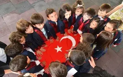 OMÜ’nün minikleri ilk kez mezuniyet heyecanı yaşadı

