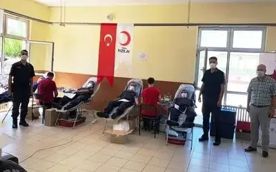Askerlerden Kızılay’a kan bağışı