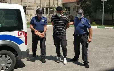Motosikletteki 2 kişinin öldüğü, 1 polisin yaralandığı kazayla ilgili otomobil sürücüsü adliyede
