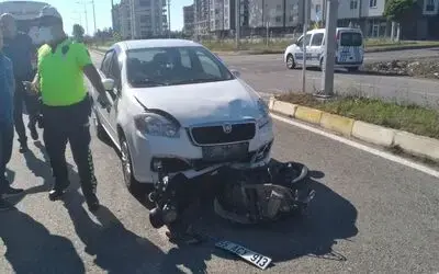 Otomobil ile elektrikli motosiklet çarpıştı: 1 yaralı
