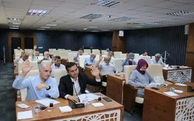 Tekkeköy meclisinde tatil yok
