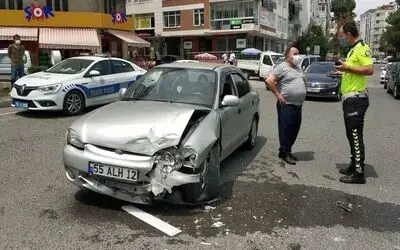 Samsun’da kavşakta iki araç çarpıştı: 1 yaralı
