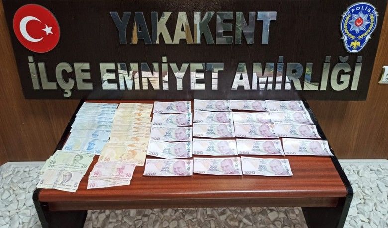 Yakakent’te sahte para ele geçirildi
 - Samsun’un Yakakent ilçesinde bayram öncesi piyasaya sahte para sürmeye çalışan 1 kişi yakalanarak gözaltına alındı.