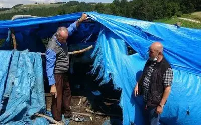 Üzerine yıldırım düşen 4 yaşındaki çocuk hayatını kaybetti
