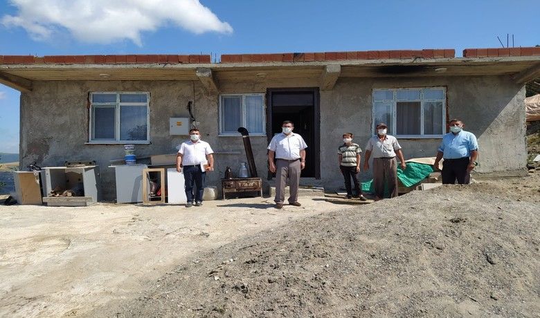 İhtiyaç sahibi 2 aileye ev
 - Samsun Alaçam Kaymakamı Fikret Zaman, Harmancık Mahallesi’nde vakıf tarafından yapımı devam eden evlerde inceleme yaptı.