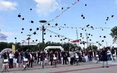 OMÜ Ziraat Fakültesi’nde mezuniyet coşkusu
