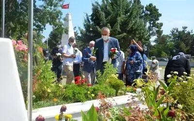 Bafra’da arefe gününde şehitler unutulmadı

