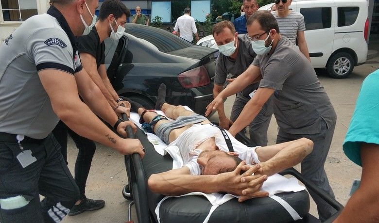 Kurban kesenlere silahlı saldırı: 2 yaralı
 - Samsun’da kurban kesenlere düzenlenen silahlı saldırıda 2 kişi yaralanarak hastanelik oldu.