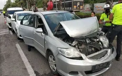 Samsun’da 4 aracın karıştığı zincirleme kazada 1 polis yaralandı

