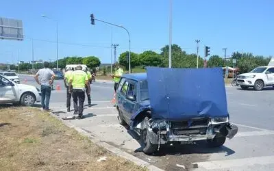 Kolay Kavşağında Trafik Kazası: 7 Yaralı 