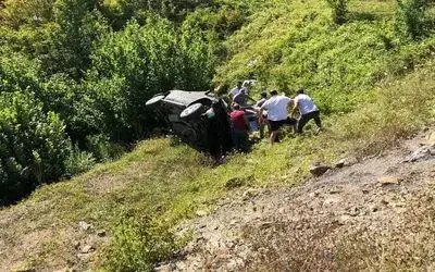 Samsun’da otomobil şarampole yuvarlandı: 2 ölü
