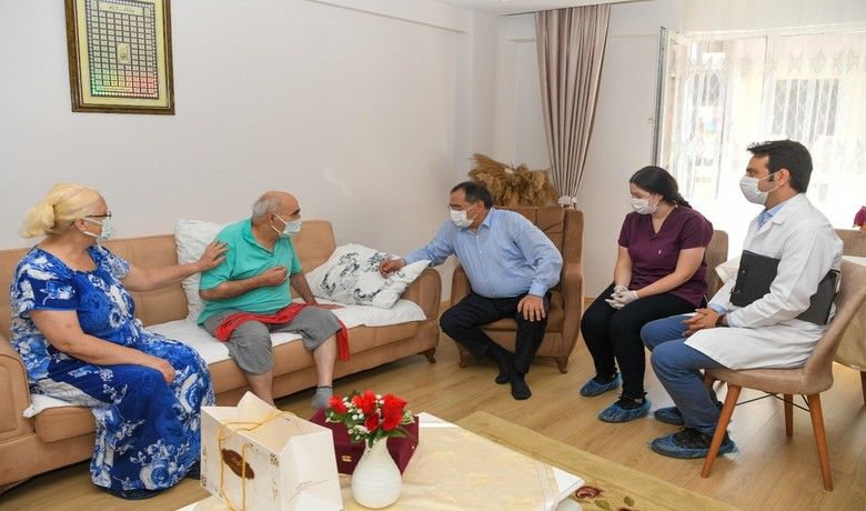 Yaşlılara evde fizyoterapi hizmeti
 - Samsun Büyükşehir Belediyesi evde bakım hizmetlerinin yanı sıra yaşlılara evde fizyoterapi hizmeti de veriyor. Başkan Mustafa Demir, fizyoterapi hizmeti alan yaşlıları evlerinde ziyaret etti.