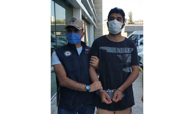 Samsun’da DEAŞ’tan gözaltına alınanyabancı uyruklu şahıs tutuklandı - Samsun’da terör örgütü DEAŞ’tan gözaltına alınan yabancı uyruklu bir kişi çıkarıldığı mahkemece tutuklandı.