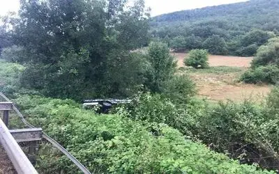 Samsun’da otomobil şarampole yuvarlandı: 2 yaralı
