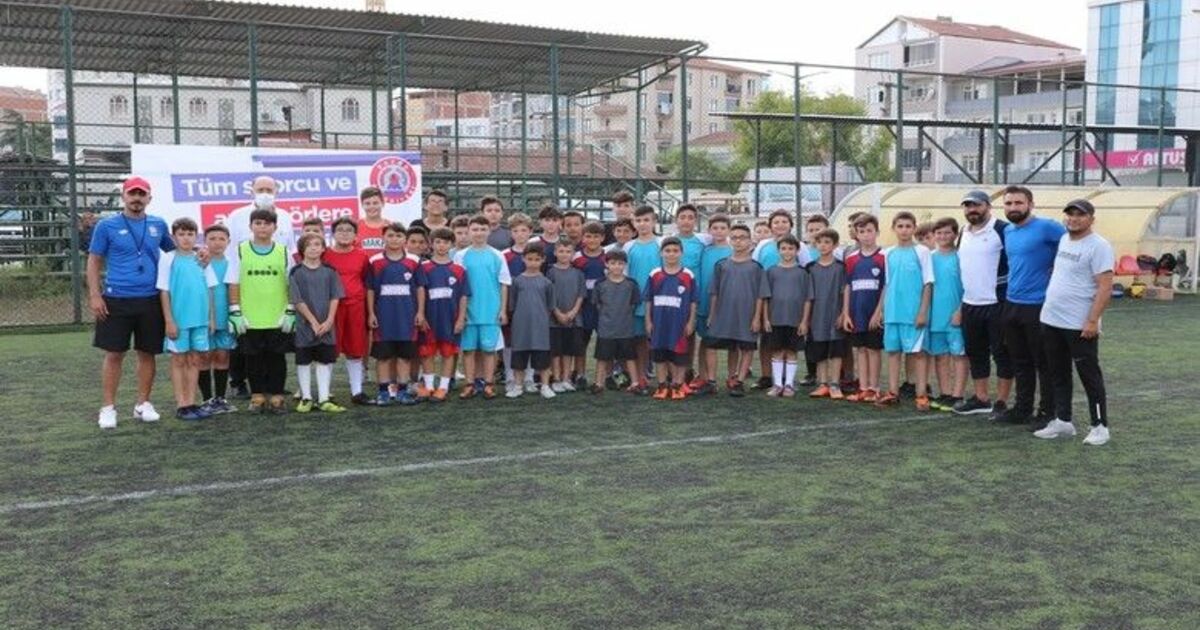 30 Ağustos Zafer Bayramı Futbol Şenliği başladı