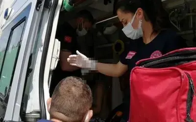 Samsun’da bir kadın, kocasını sırtından bıçakladı
