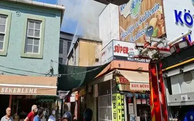 Cumhuriyet Meydanında Çatı Yangını