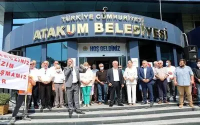 Atakum Belediyesi’nin banka hesaplarına koyulan hacze tepki
