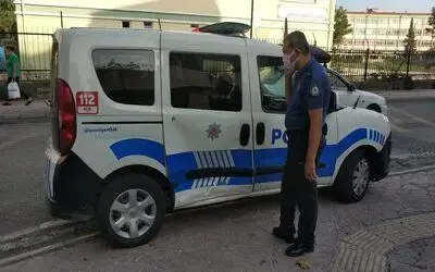 Samsun’da polis aracına hafif ticari araç çarptı
