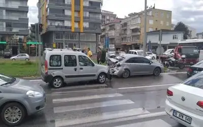 Çarşamba’da trafik ışıklarında kaza: 1 yaralı
