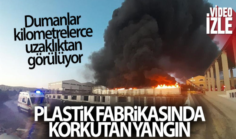 Silivri'de plastik fabrikasında yangın:Dumanlar kilometrelerce uzaklıktan görülüyor - Silivri Değirmenköy'de bulunan bir plastik fabrikasında yangın çıktı.