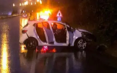 Samsun’da otomobil bariyere çarptı: 3 yaralı
