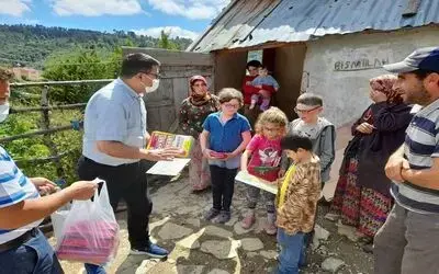 Kaymakam Zaman’dan yaşlı ve çocuklara şefkat
