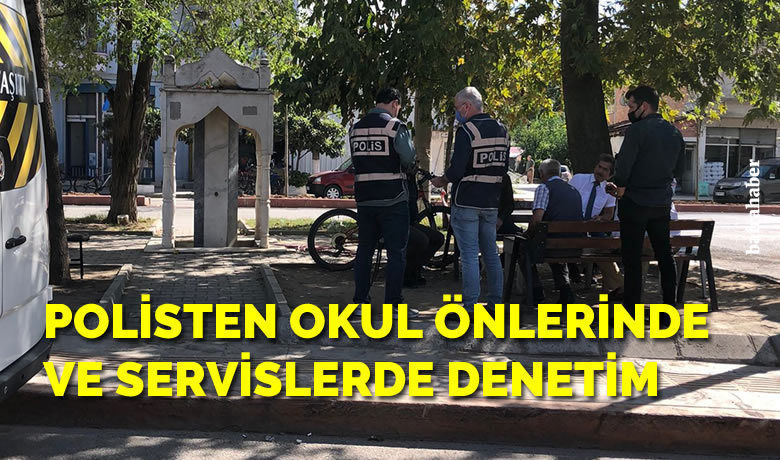 Polisten Okul Önlerinde Ve Servislerde Denetim