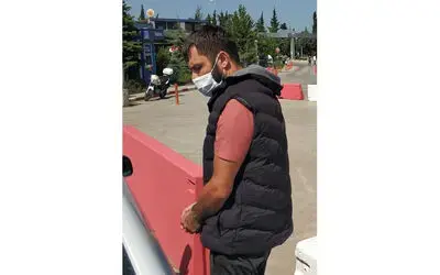 "Limandaki konteynerleri de çekin" diyen uyuşturucu şüphelisi tutuklandı
