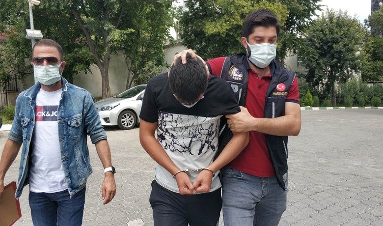 Uyuşturucu ticaretinden gözaltına alındı
 - Samsun’da bir kişi uyuşturucu ticaretinden gözaltına alındı.