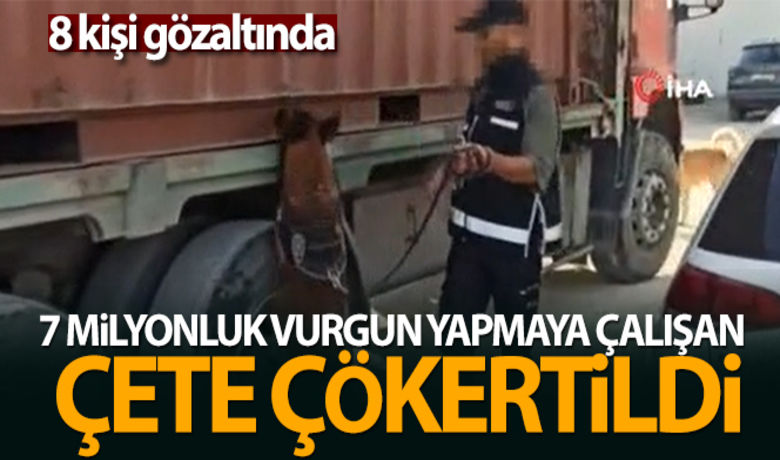 İstanbul'da 7 milyon liralıkvurguna hazırlanan kaçakçılık şebekesi çökertildi - İstanbul'da tütün kaçakçılığıyla mücadele kapsamında bir şebekeye yönelik düzenlenen operasyonda, 7 milyon liralık vurgun yapmaya hazırlanan 8 kişi gözaltına alındı. Depoda ve sevkiyata hazırlanan tırda 10 tonun üzerinde nargile tütünü, 13 bin 500 paket sigara ve cinsel gücü artırıcı 42 bin paket jelin de içinde olduğu yüklü miktarda kaçak ürün ele geçirildi.