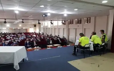 Servis şoförlerine seminer
