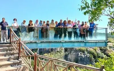 Kursiyer kadınlara gezi ödülü
