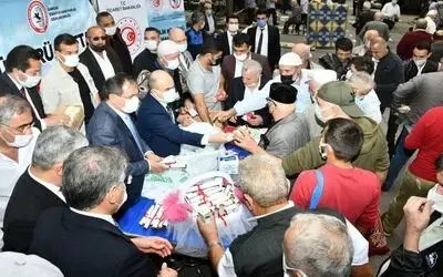 Şehit, gazi ve esnaflar anısına ahi lokumu dağıtıldı
